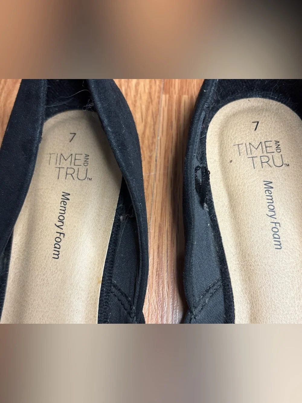 Time and Tru Black Pointed Toe Memory Foam Ballet Flats